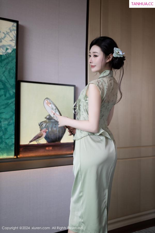 逗逗DouDou  [XiuRen]高清写真图 2024.09.06 No.9124 小逗逗 丝袜美腿第2张图片
